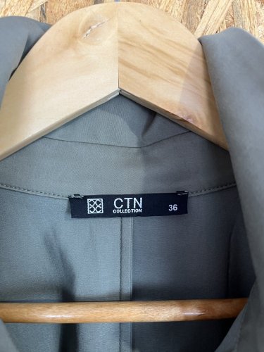 Elastické šaty CTN 33 % viskoza 3 % lycra