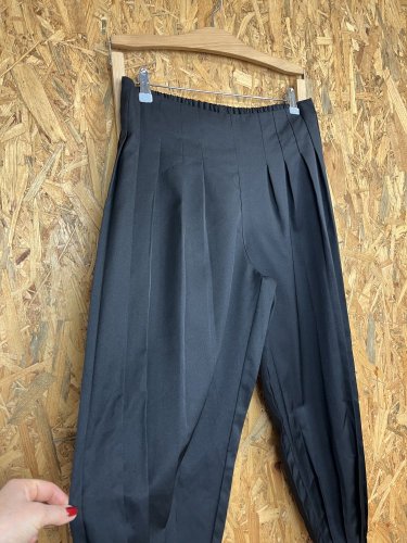 Široké kalhoty Made in Italy s podílem polyamidu a viskozy