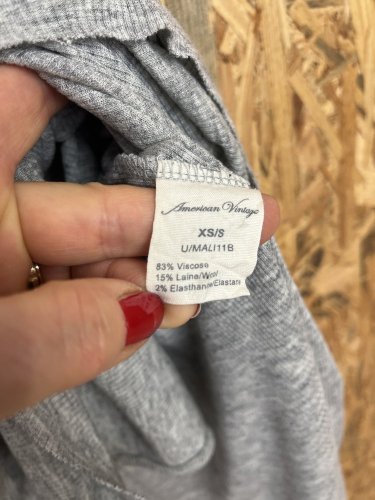 Oversize šaty American Vintage 83 % viskoza 15 % vlna