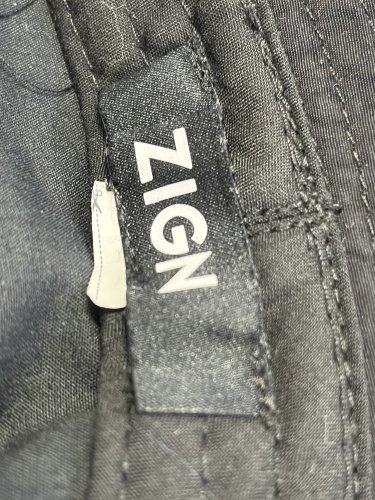 Klobouk ZIGN 100 % polyester