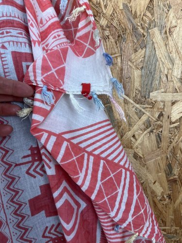 Bavlněný šál Esprit 100 % bavlna