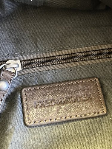 Celokožená kabelka FREDsBRUDER 100 % kůže