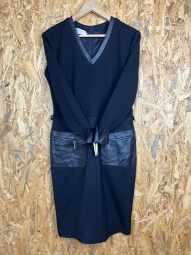 Luxusní šaty Annalisa Ferro 92 % vlna a 100 % kůže