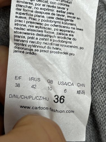 Šaty Cartoon 40 % viskoza 5 % kašmír 5 % vlna