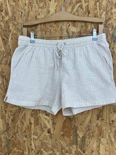 Přírodní kraťasy H&M 55 % len 45 % bavlna