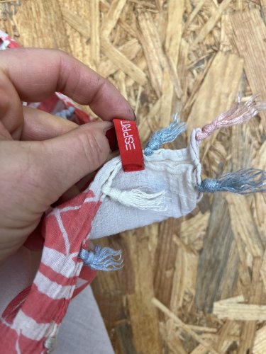 Bavlněný šál Esprit 100 % bavlna