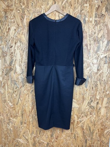 Luxusní šaty Annalisa Ferro 92 % vlna a 100 % kůže