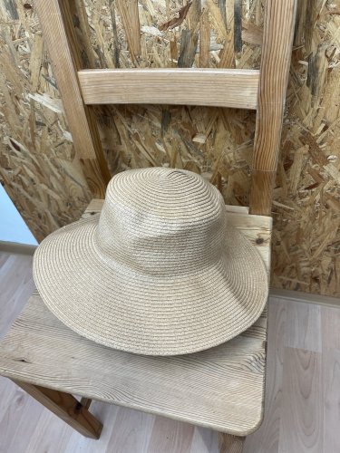 Slaměný klobouk H&M 100 % papír