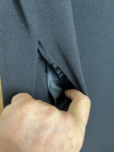 Šaty Mango s podílem polyamidu a elastanu