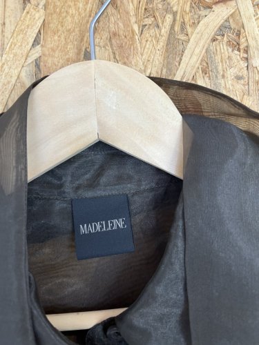 Průhledné košilové šaty Madeleine 100 % polyester