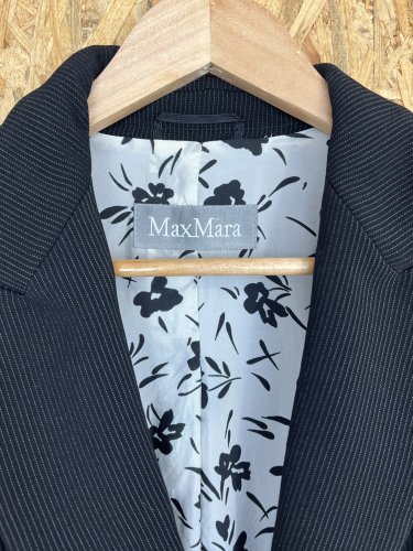 Sako Max Mara 99 % polyester